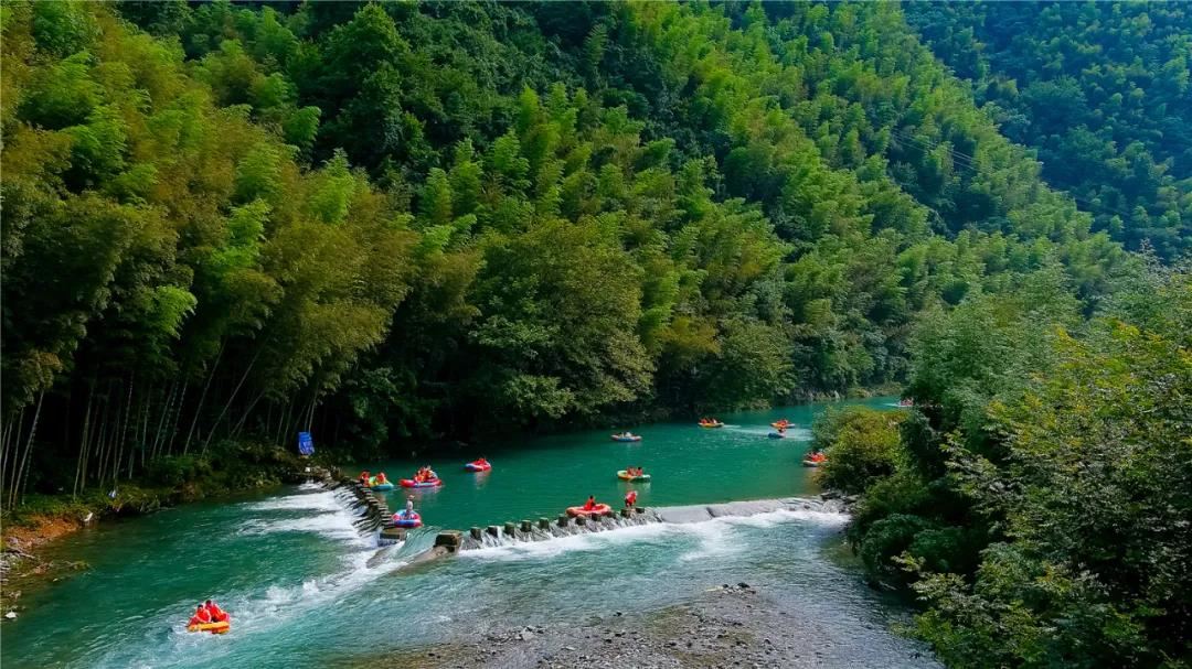 黄山夹溪河漂流